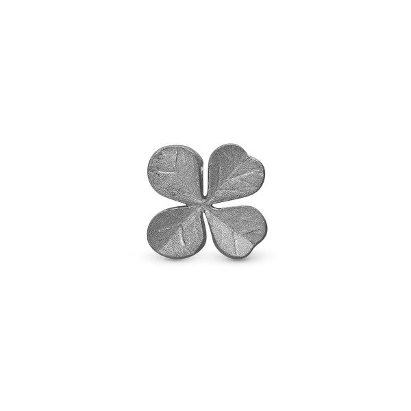 Firkløver charm i rutheniumbelagt sølv fra Christina Jewelry & Watches